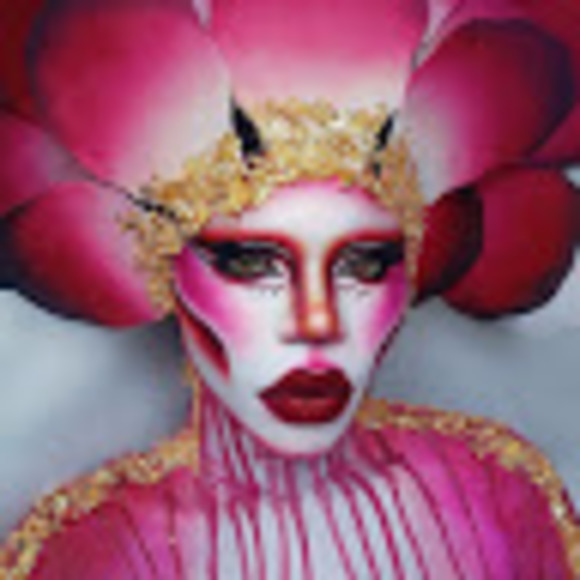 Meet your Posher, Lydia - Picture 1 of 1